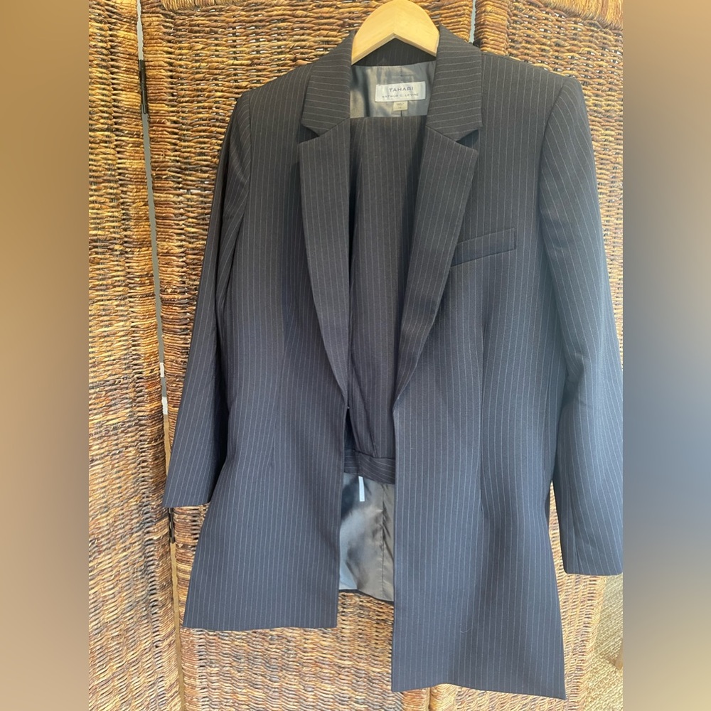 Tahari Authur S. Levine Pantsuit Blue